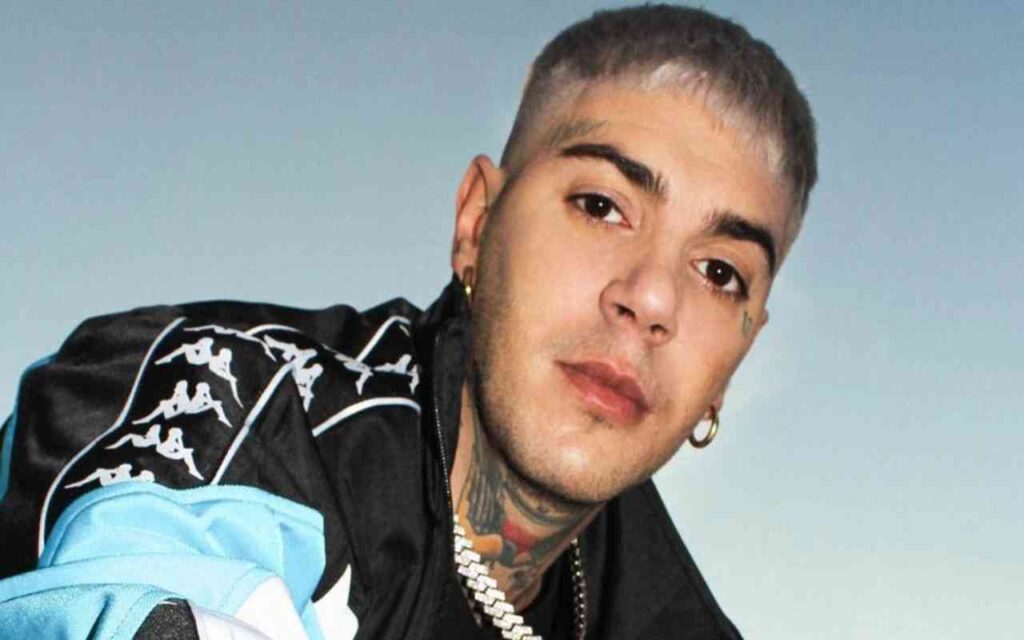 Emis Killa: chi è, età, canzoni, fidanzata, Instagram